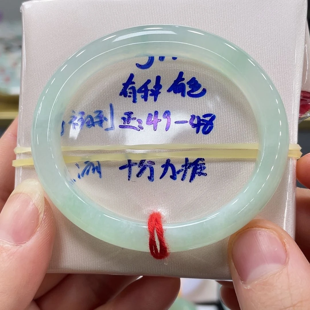 未镶嵌手镯翡翠翡翠