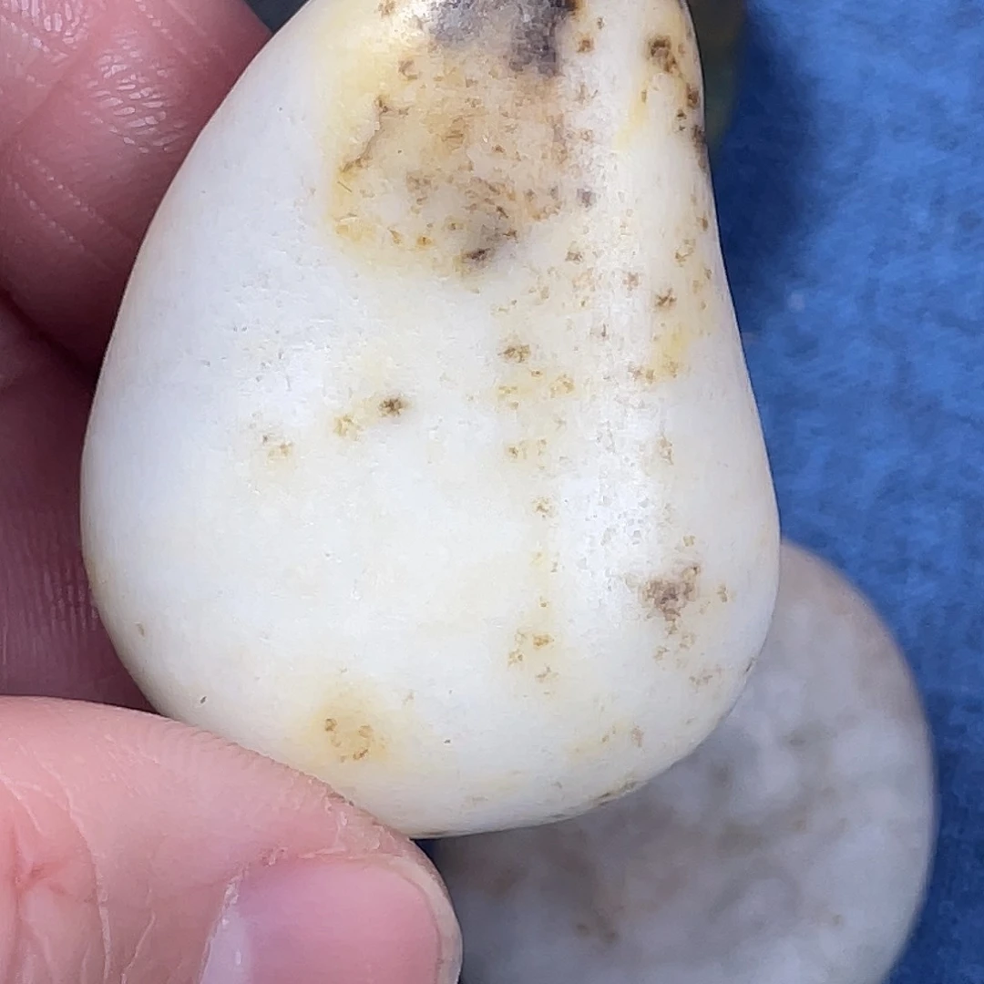 未镶嵌和田玉手链亲****）