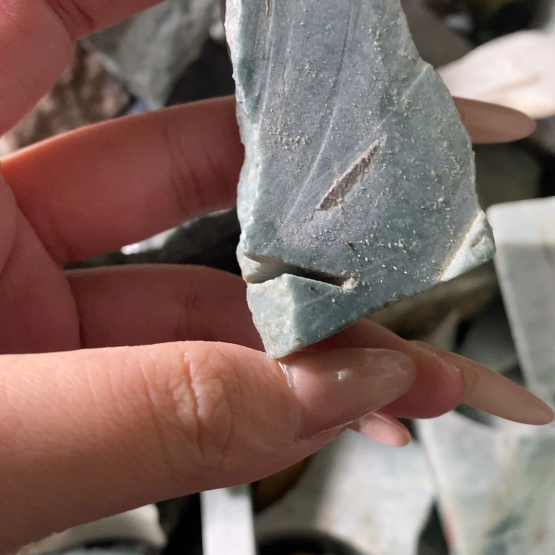 颈饰未镶嵌翡翠天然翡翠