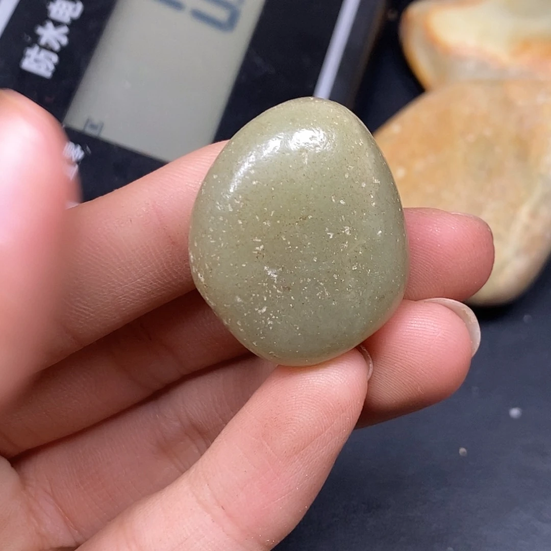 和田玉（糖玉）未镶嵌挂件