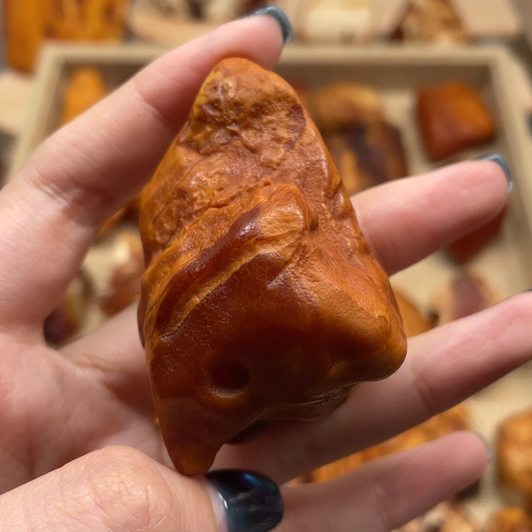 琥珀未镶嵌珠宝奇石