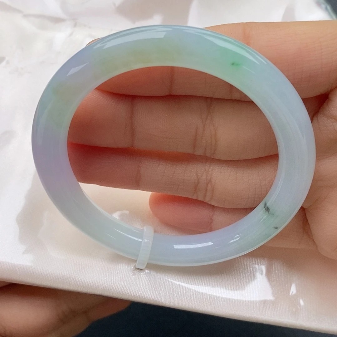 翡翠未镶嵌手镯（圆镯）5253圈