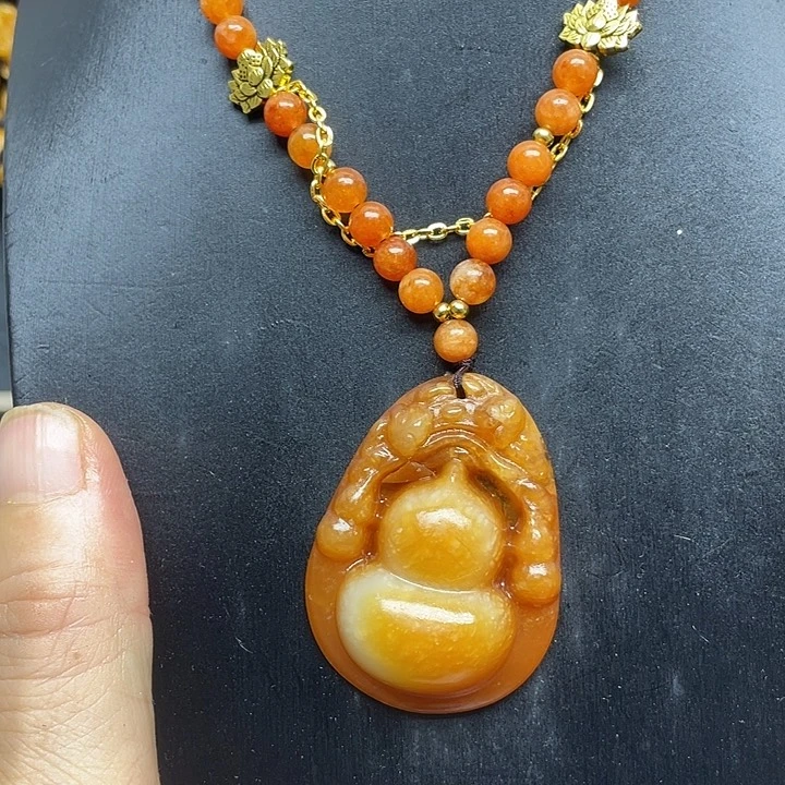 未镶嵌蛇纹石玉颈饰