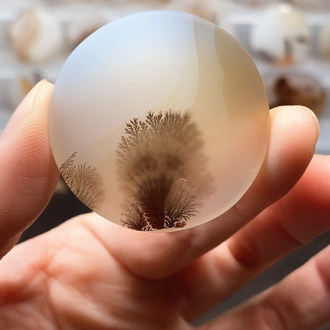 玛瑙/玉髓未镶嵌珠宝奇石