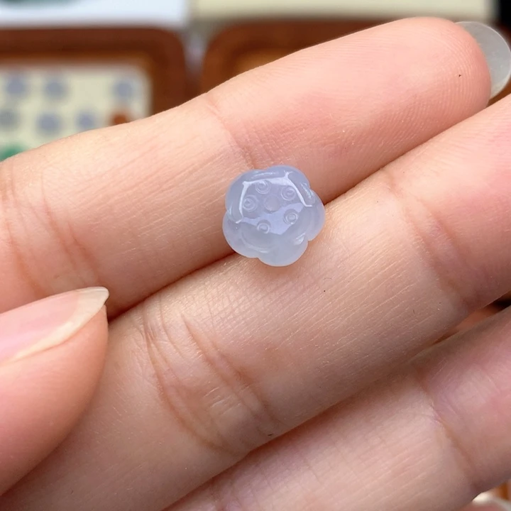 颈饰未镶嵌翡翠莲花珠