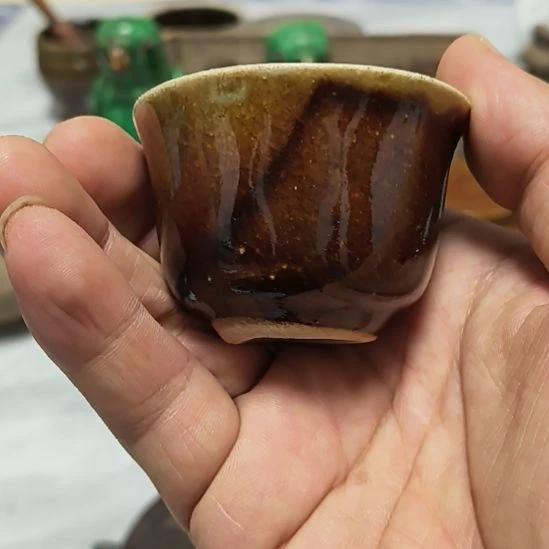 空***行一个喝茶小杯子完整的