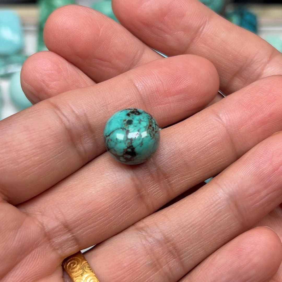 欣***)绿松石未镶嵌珠宝奇石