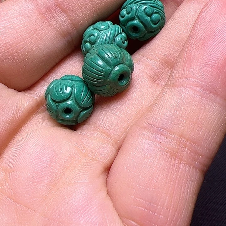 颈饰未镶嵌和田玉（糖玉）洞***里