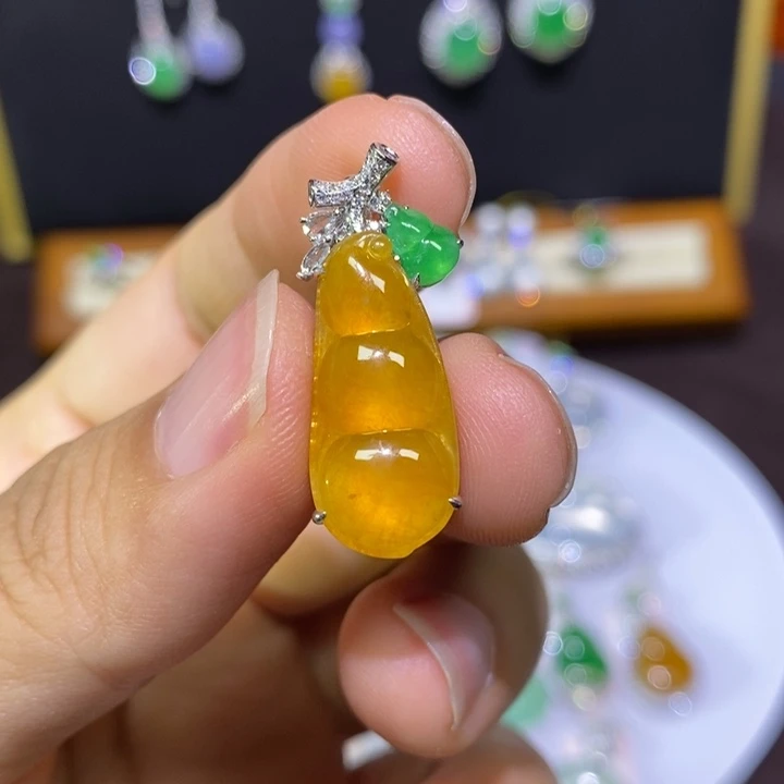 【闪购商品】翡翠18K金镶嵌吊坠(不含链)