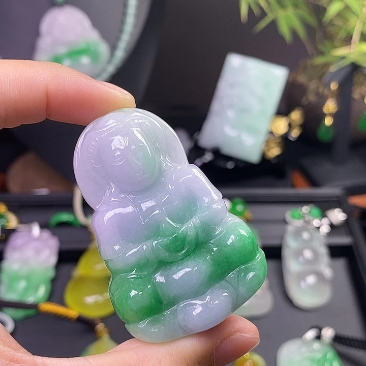 翡翠未镶嵌吊坠(赠链)