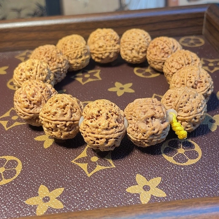 金刚菩提手串25mm蜂王 梅花双龙 肉度好 纹理感强 高油高密