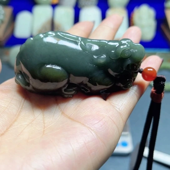 未镶嵌和田玉挂件