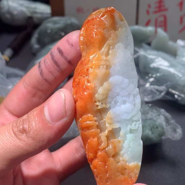 翡翠未镶嵌颈饰保真天然A货翡翠