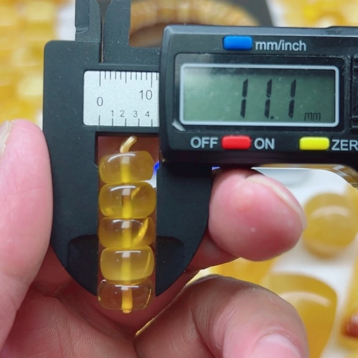 未镶嵌琥珀（矿物珀）裸石