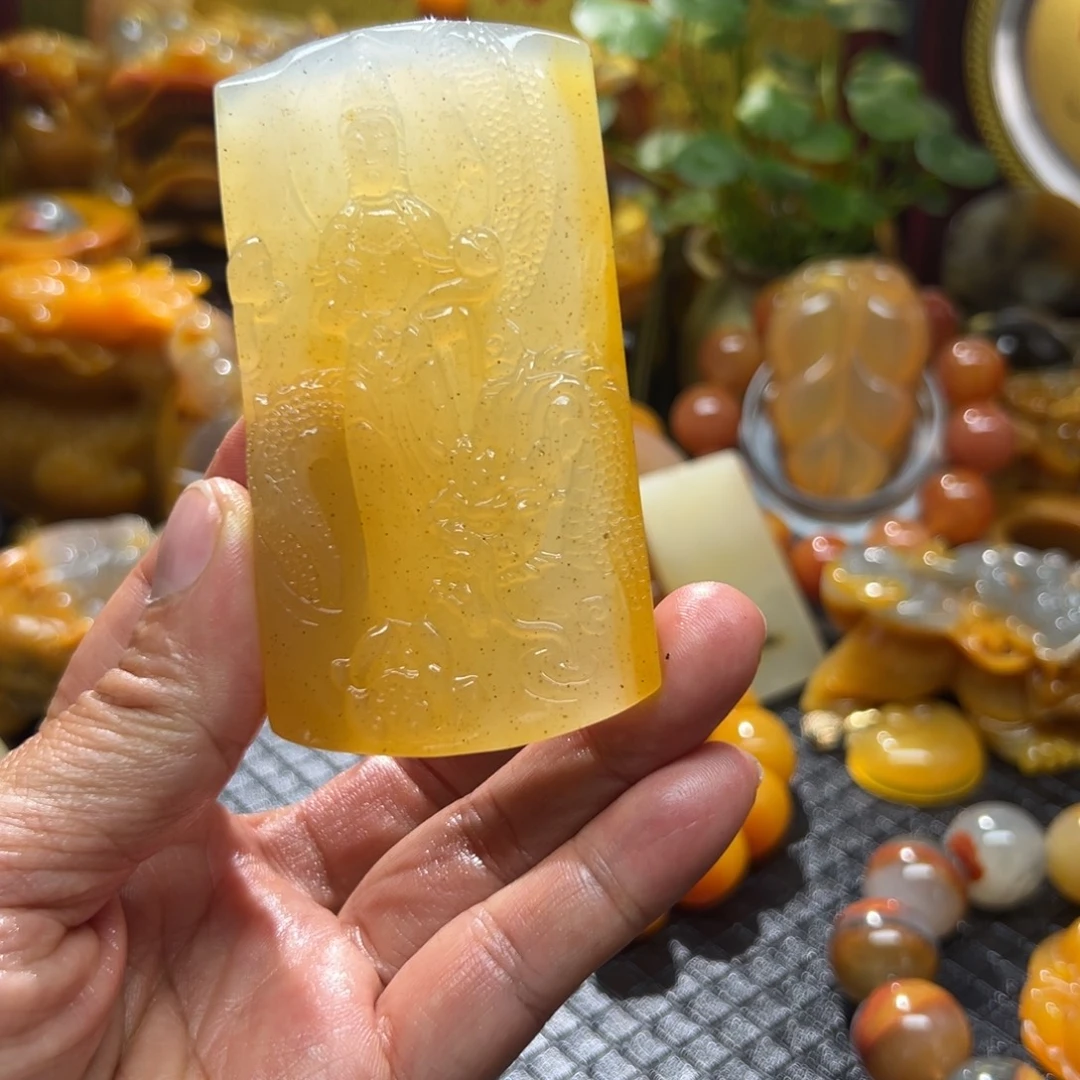 石英质玉未镶嵌颈饰