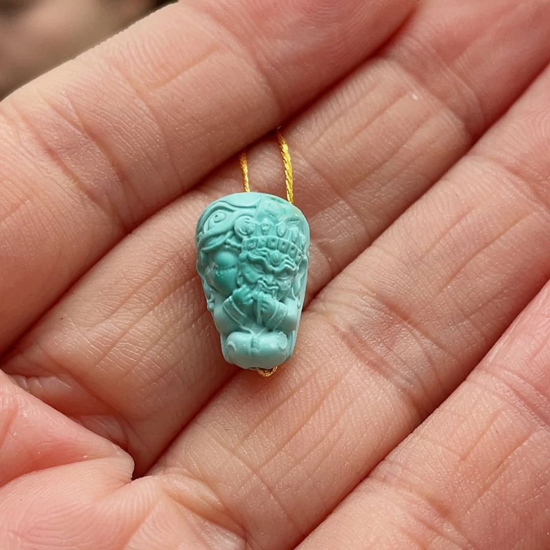 绿松石颈饰未镶嵌