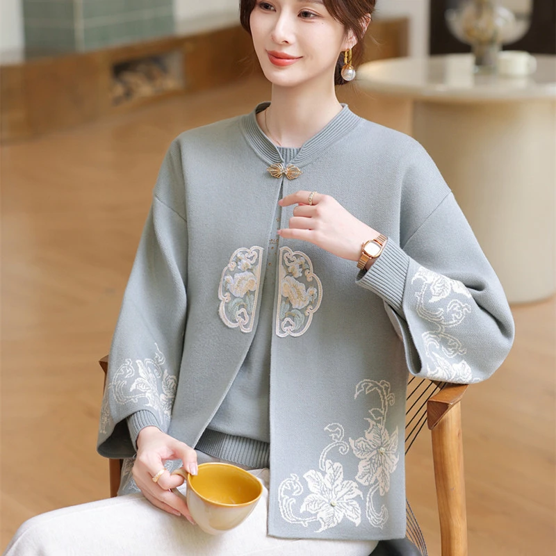 妈妈秋装新款针织上衣2025国风两件套装中老年女洋气秋冬开衫外套