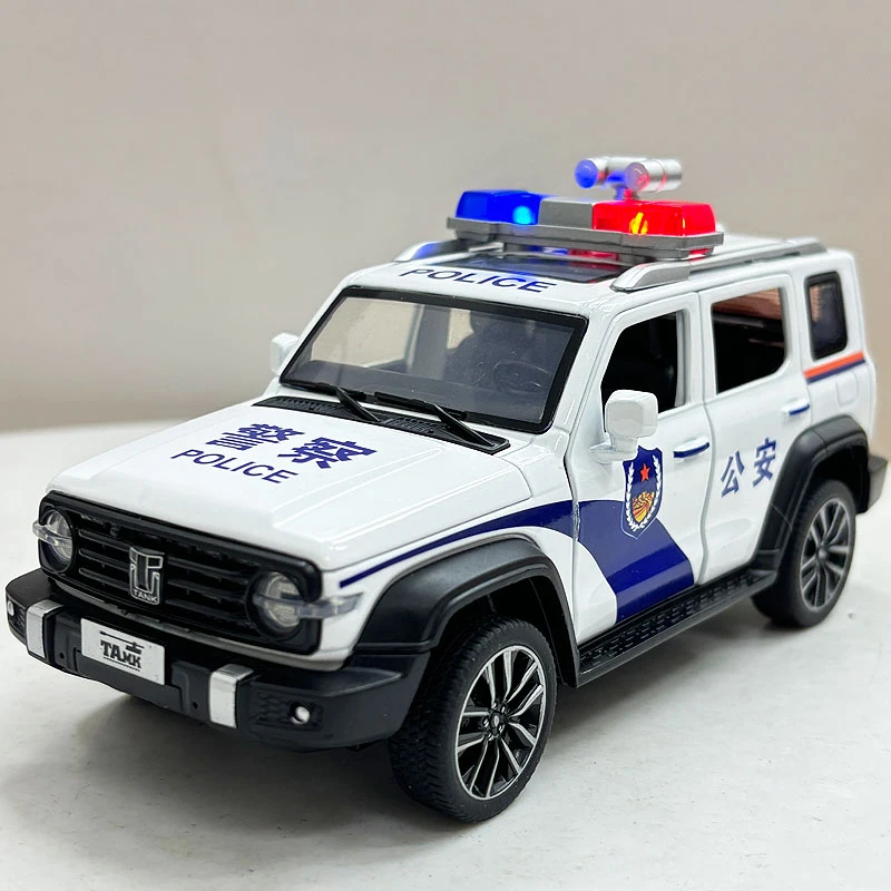 1/32合金车警灯闪烁坦克警车版仿真模型声光回力避震轮收藏礼物