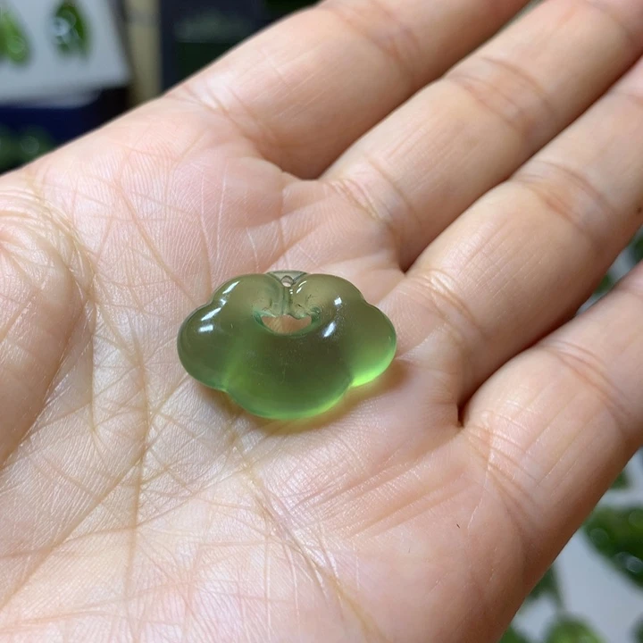 岫玉颈饰未镶嵌吊坠