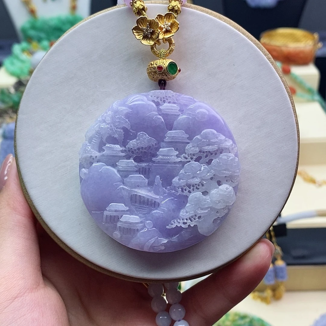 翡翠未镶嵌吊坠(赠链)