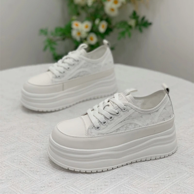 小个子松糕厚底小白鞋女2025年新款蕾丝单网透气爆款百搭休闲板鞋