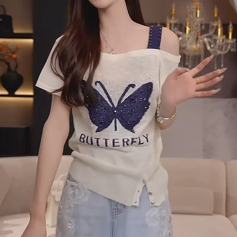 沁凉一夏～薄款烫钻蝴蝶刺绣百搭露肩短袖针织衫女款洋气宽松显瘦Y
