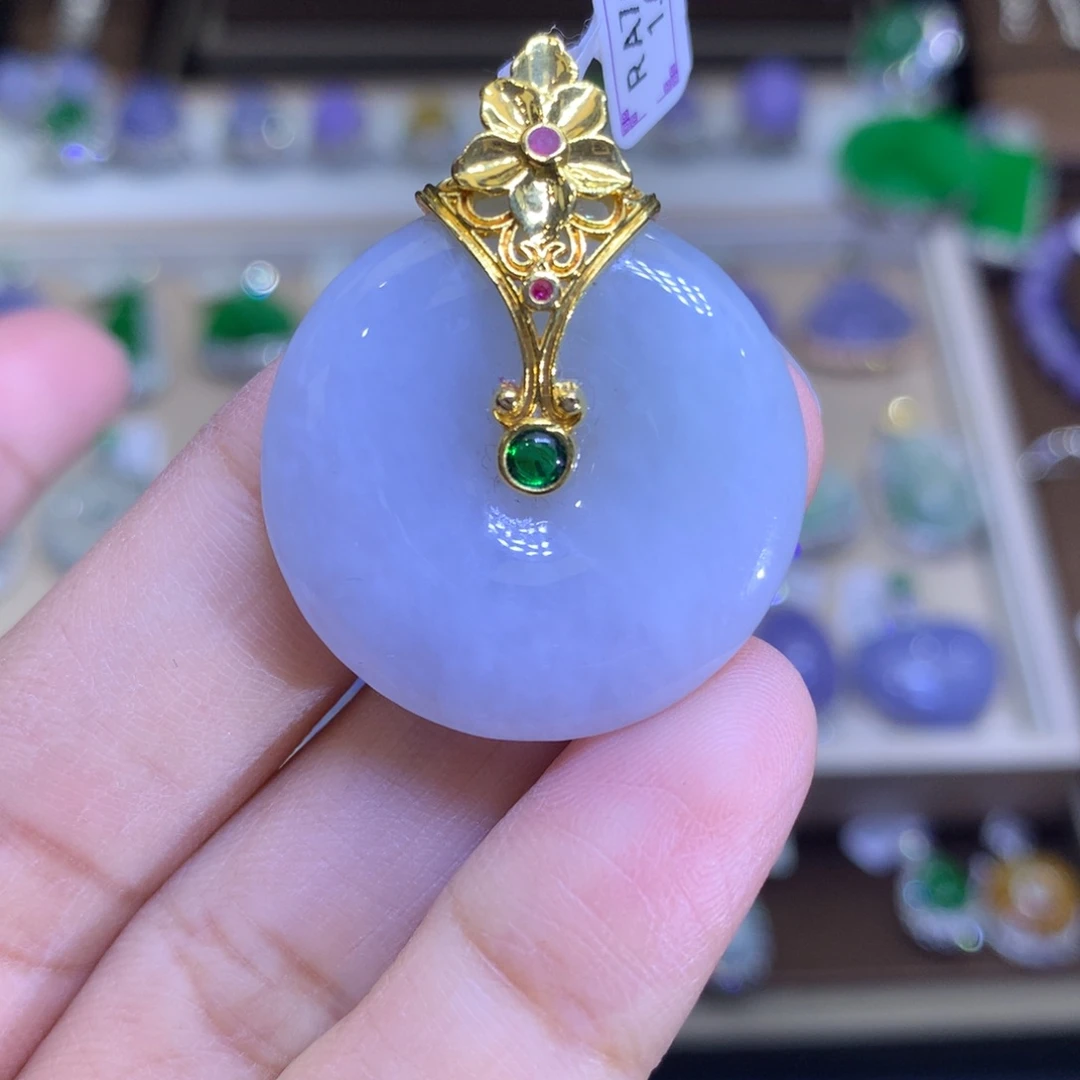 翡翠戒指18K金镶嵌翡翠