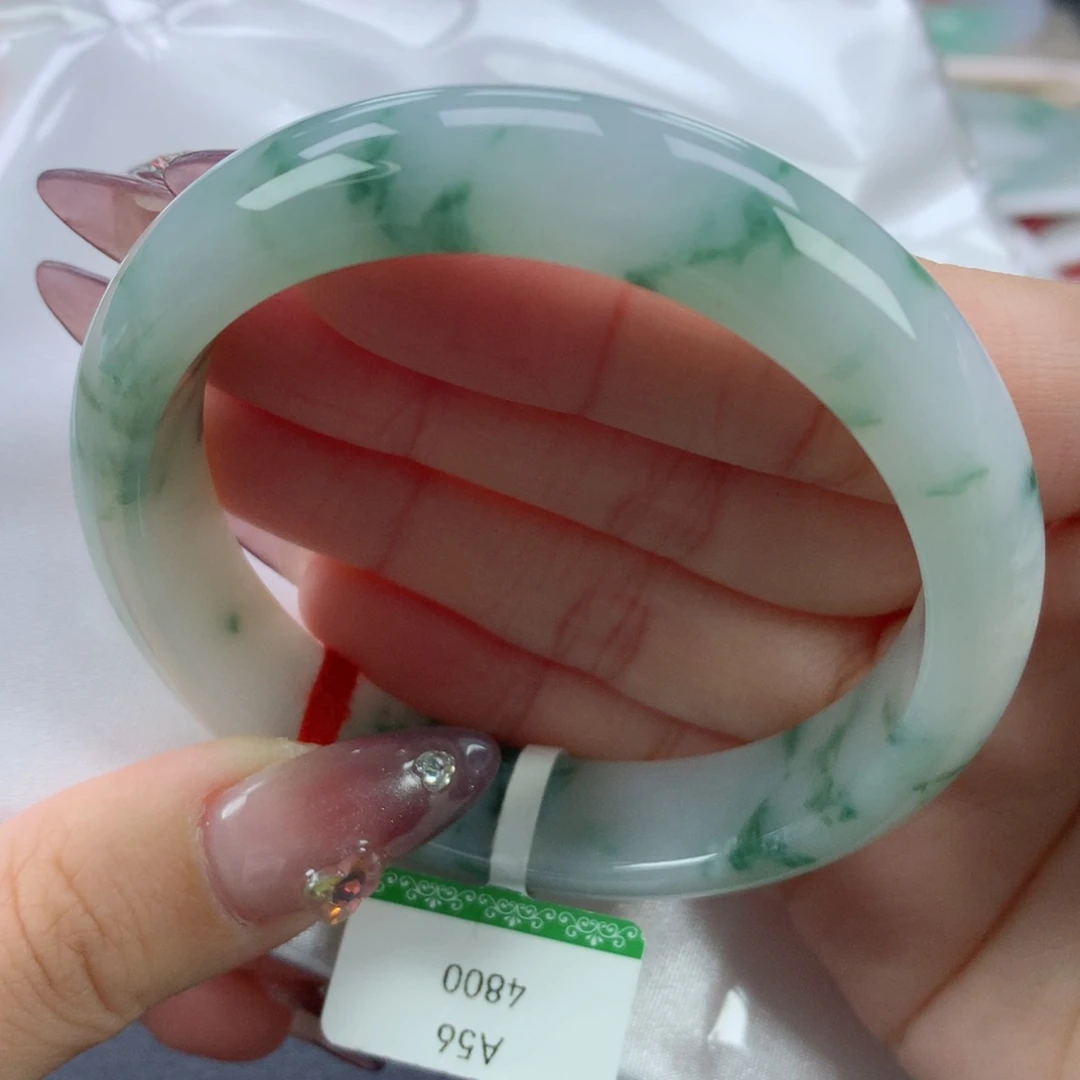 翡翠手镯未镶嵌56.9正圈