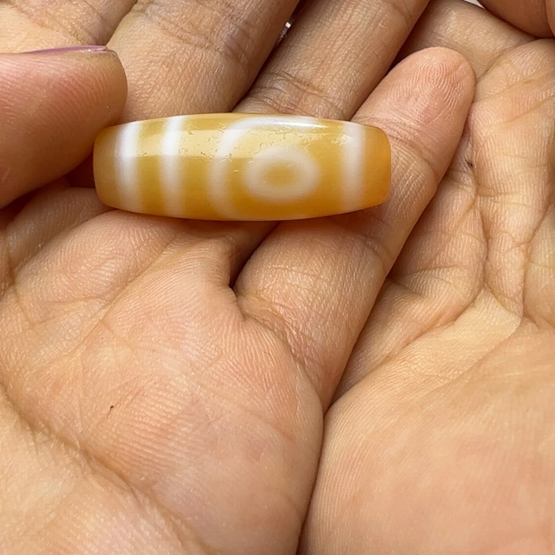 躺***旦玛瑙/玉髓（覆膜）颈饰未镶嵌