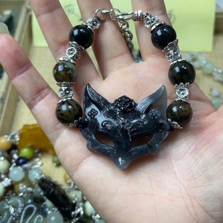 蛇纹石玉合金颈饰