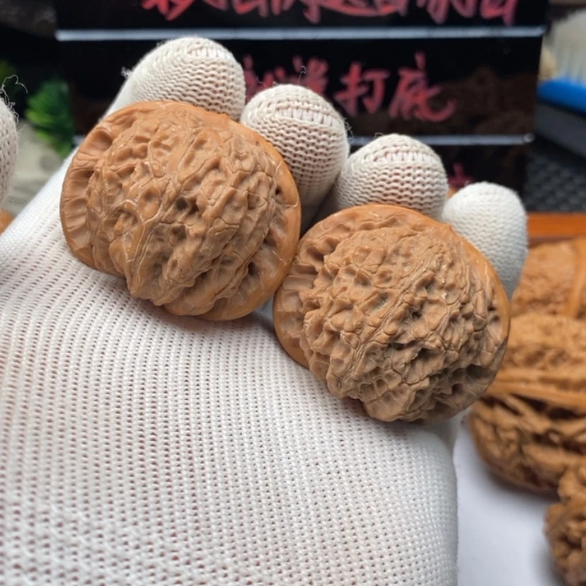 【闪购商品】文玩核桃把件z*p16血麒麟