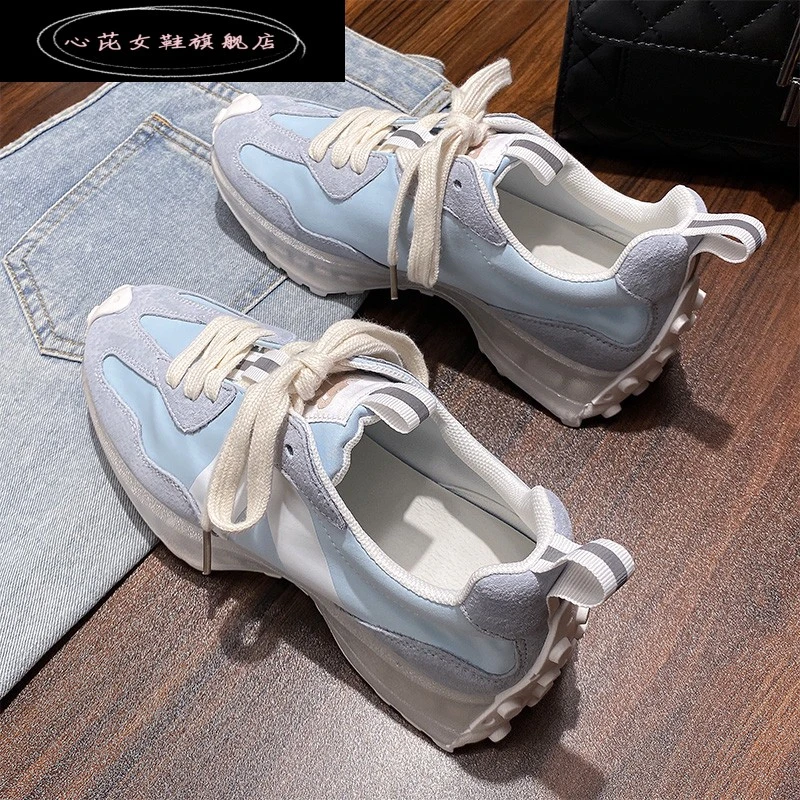 心芘小蛮腰华夫阿甘鞋子女士2025年新款爆款厚底运动百搭老爹板鞋