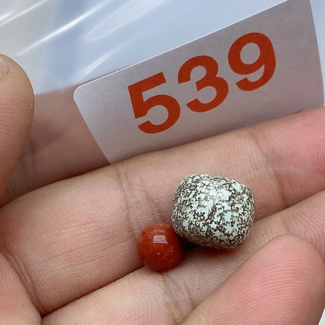 南红玛瑙未镶嵌珠宝奇石