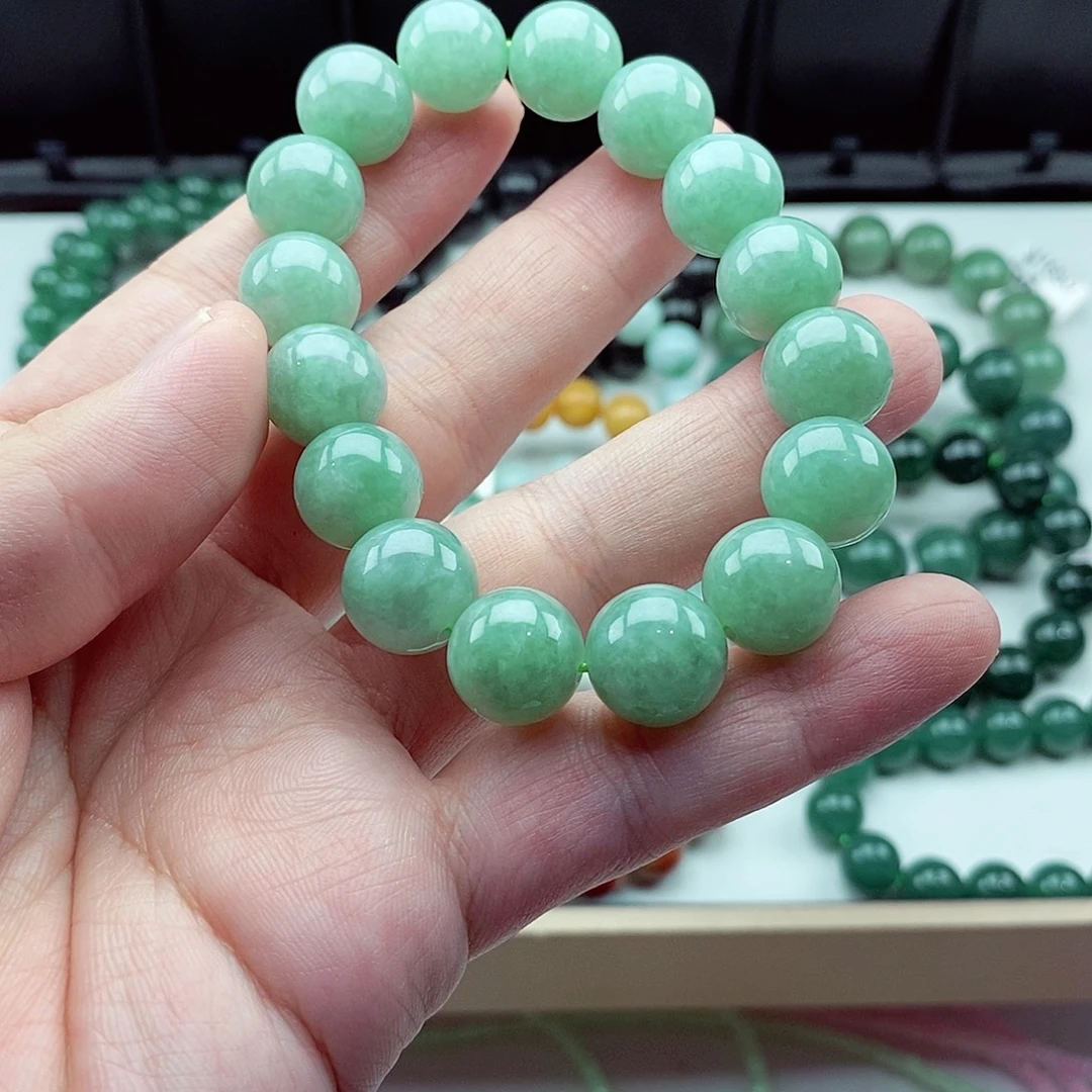 翡翠未镶嵌毛衣链