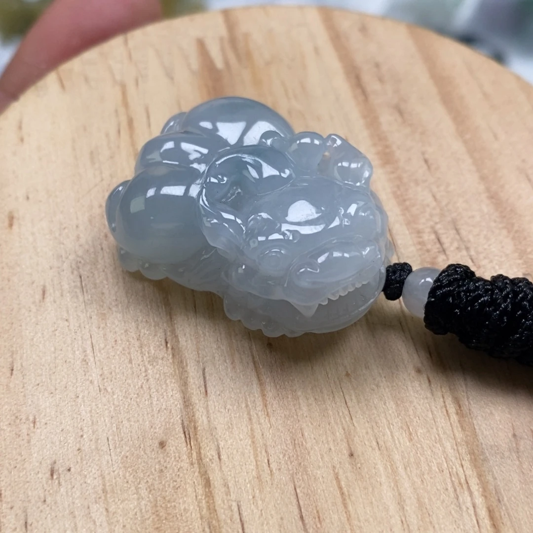 翡翠未镶嵌颈饰多人口含珠如意貔貅吊坠