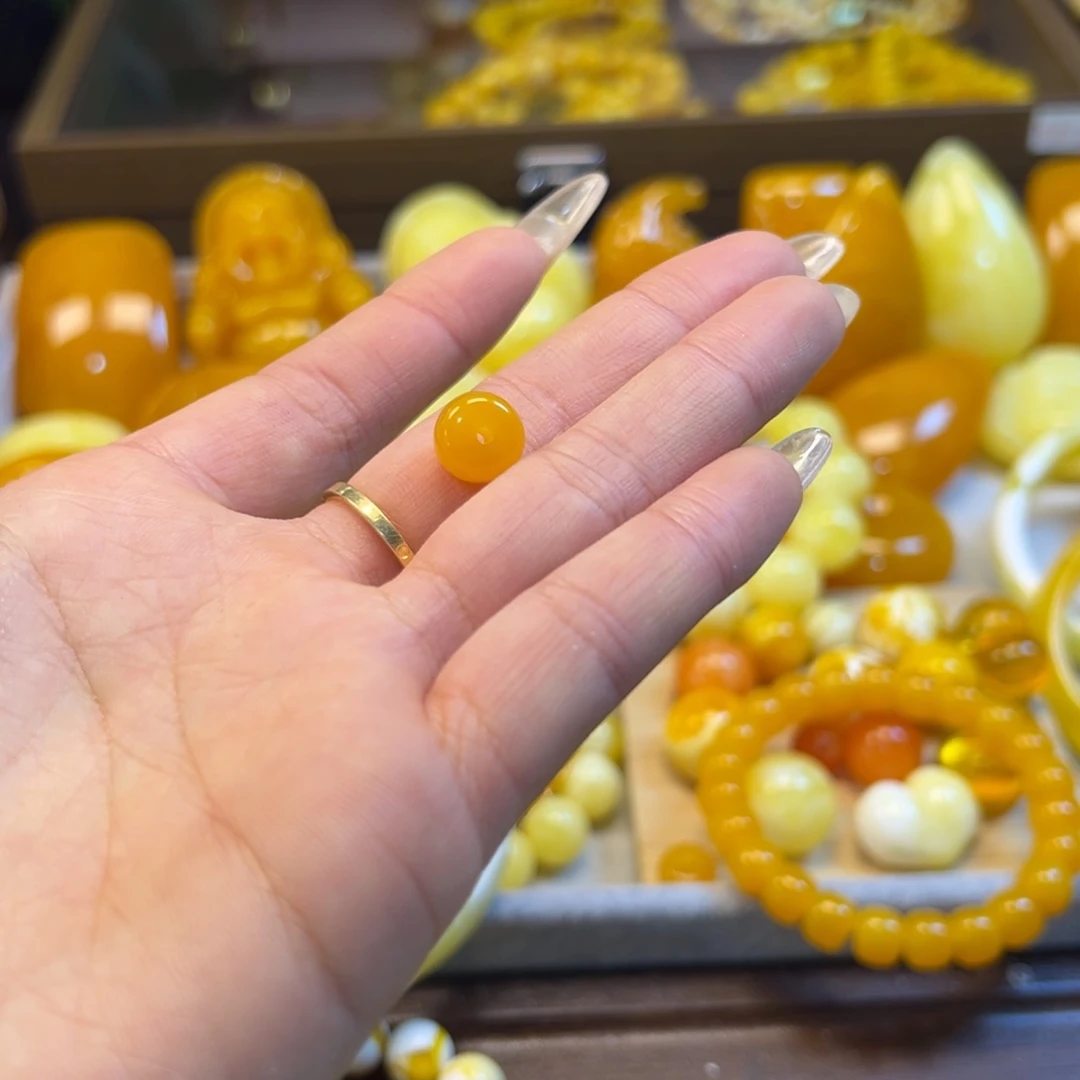 小**宜鸡油黄老型卡10一颗