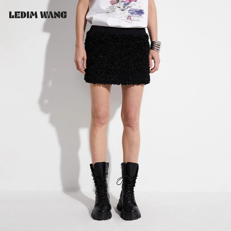 1LEDIM WANG黑色低腰线立体花半身裙女2025设计感修身显瘦短裙