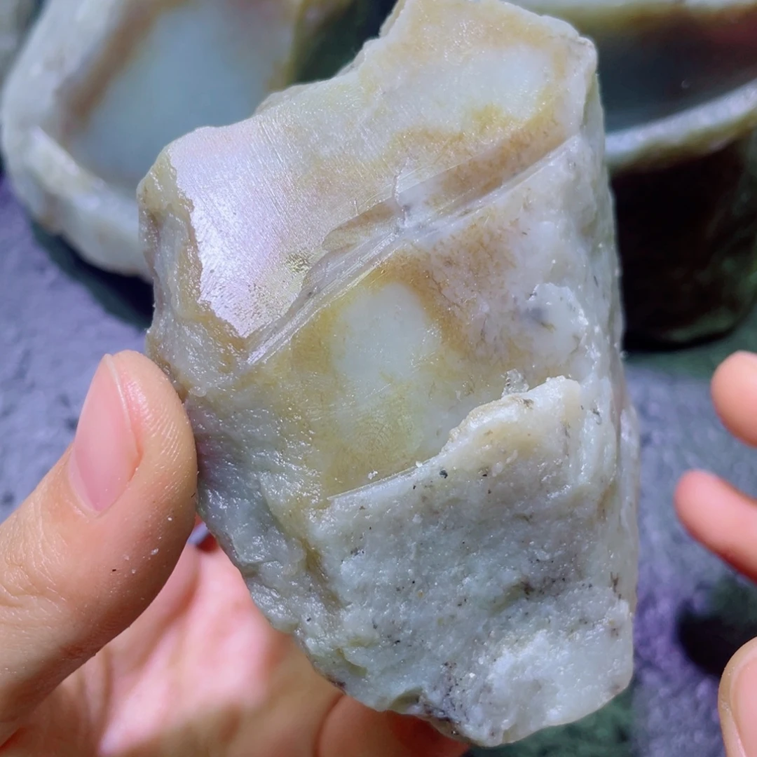 和田玉未镶嵌珠宝半成品