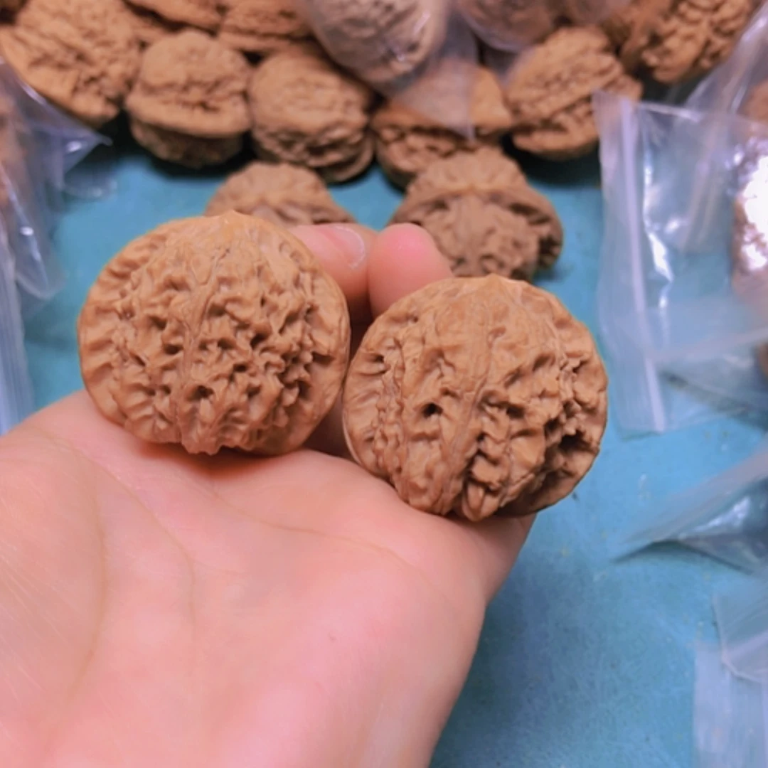 【闪购商品】把件核桃36蚂蚁沟修尖