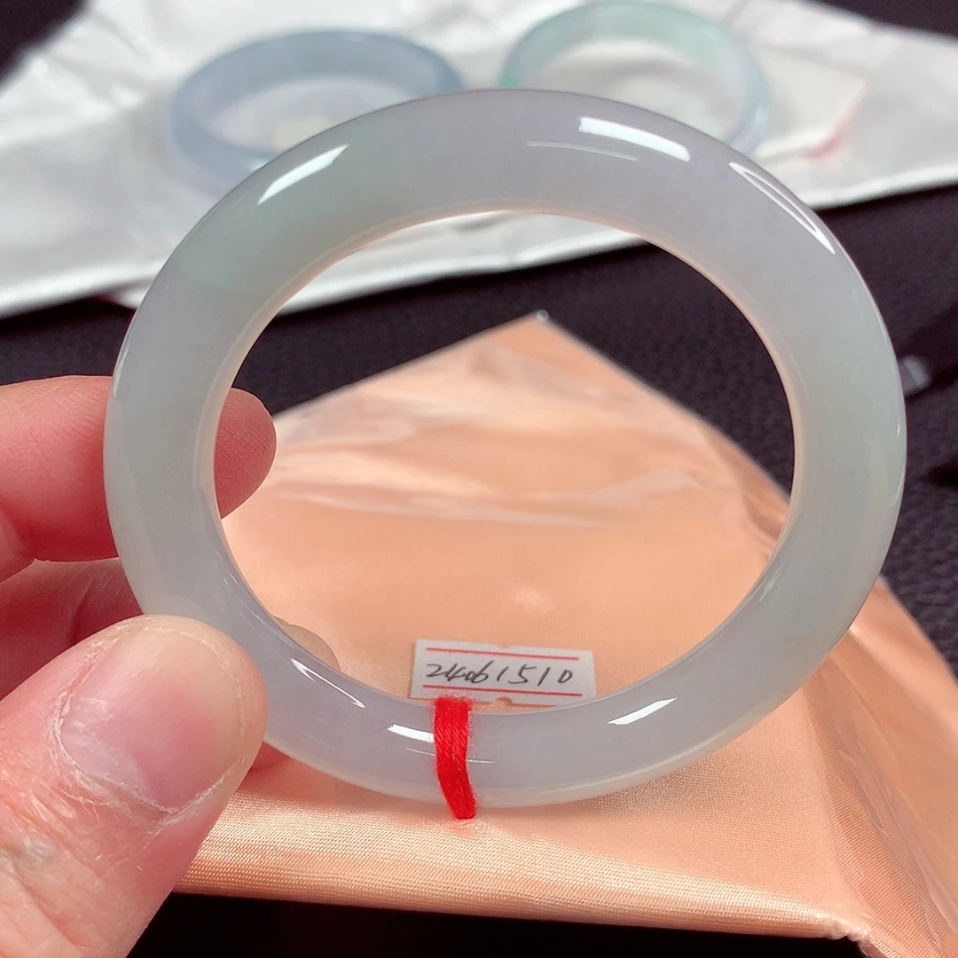 翡翠未镶嵌手镯天然翡翠手镯