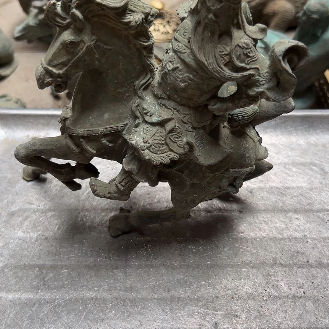 醉***侠黄铜摆件，文房摆件工艺品