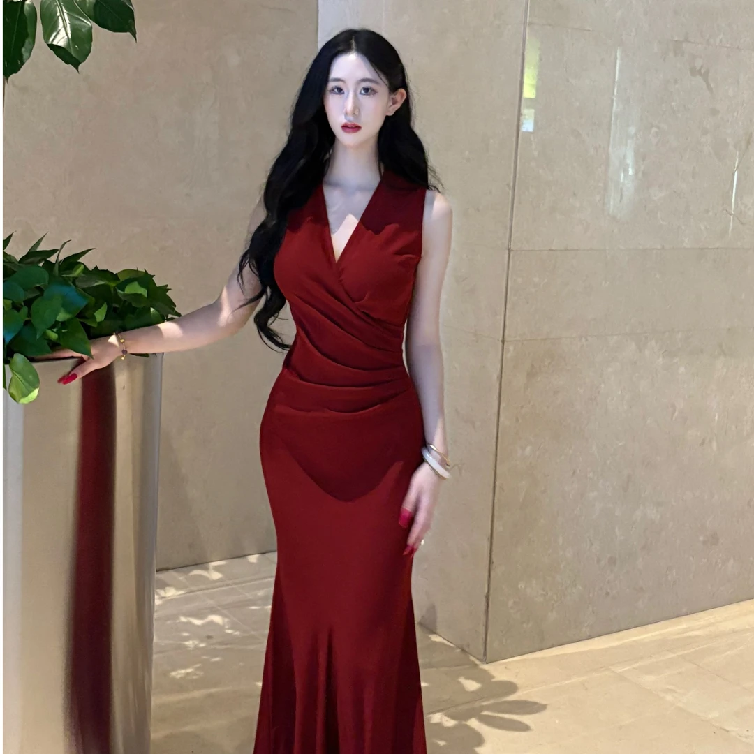 LHMknk1活动画报夫人原创自制纯欲针织性感鱼尾连衣裙 致命牛血红