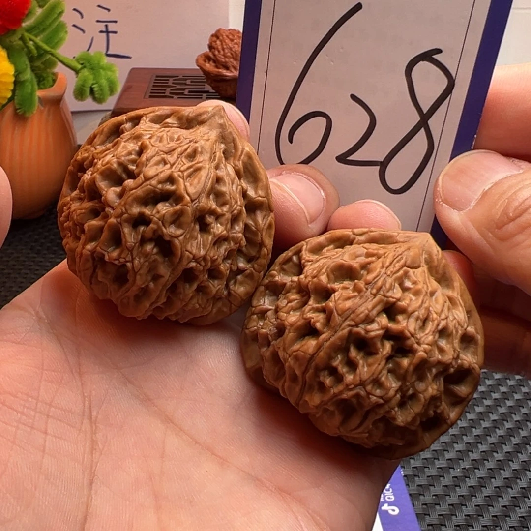 文玩核桃把件水龙纹44尺寸628号