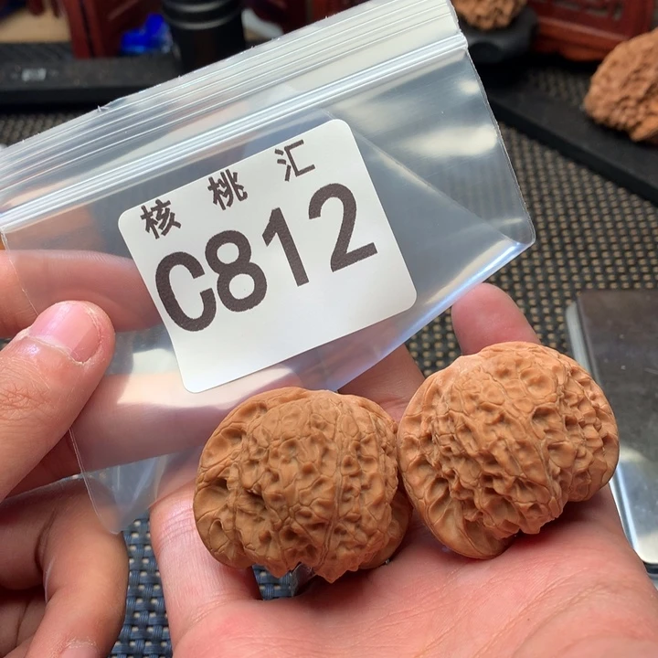 吊坠文玩核桃血麒麟