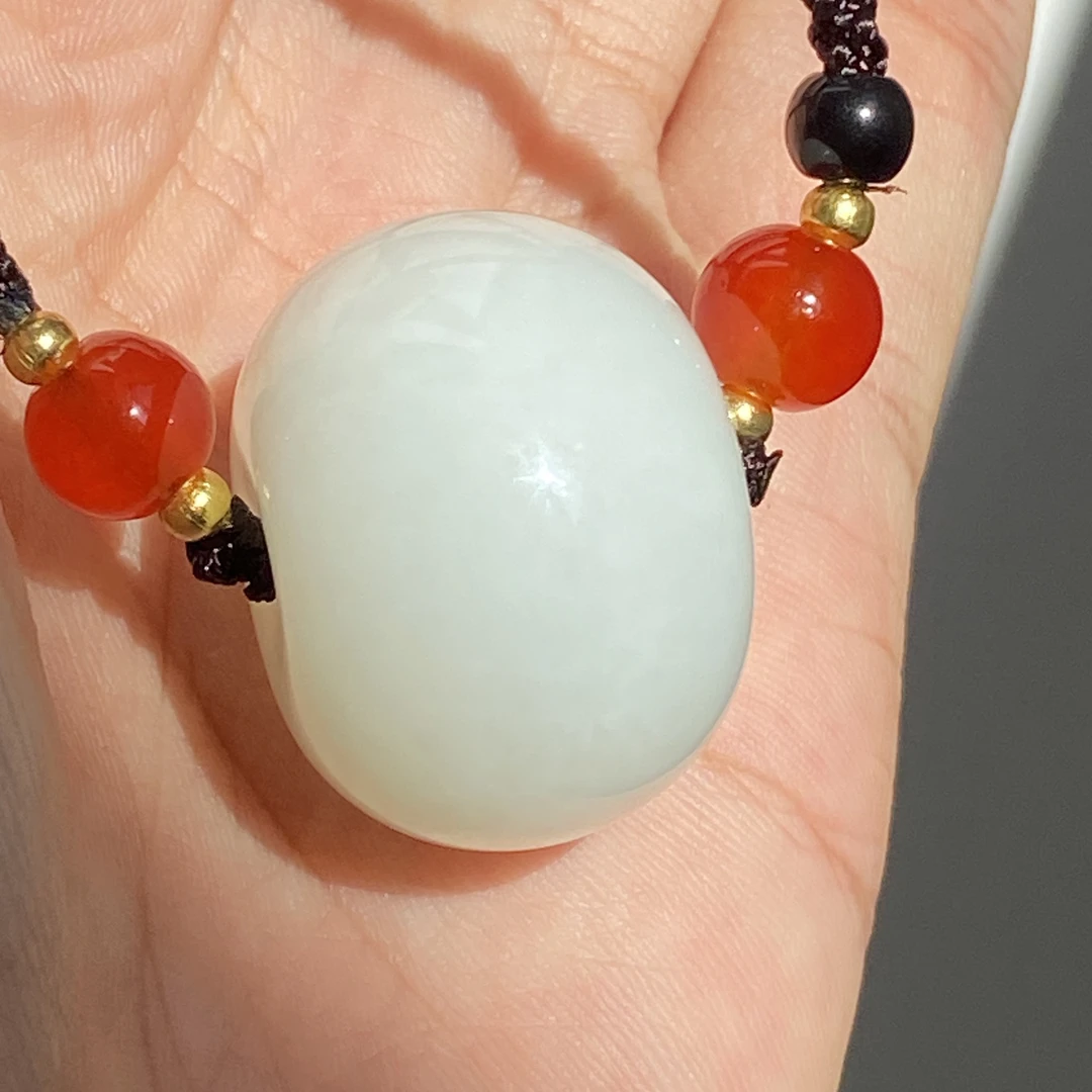 原矿和田玉大面包圈吊坠小精品饰品男女百搭一白平安扣