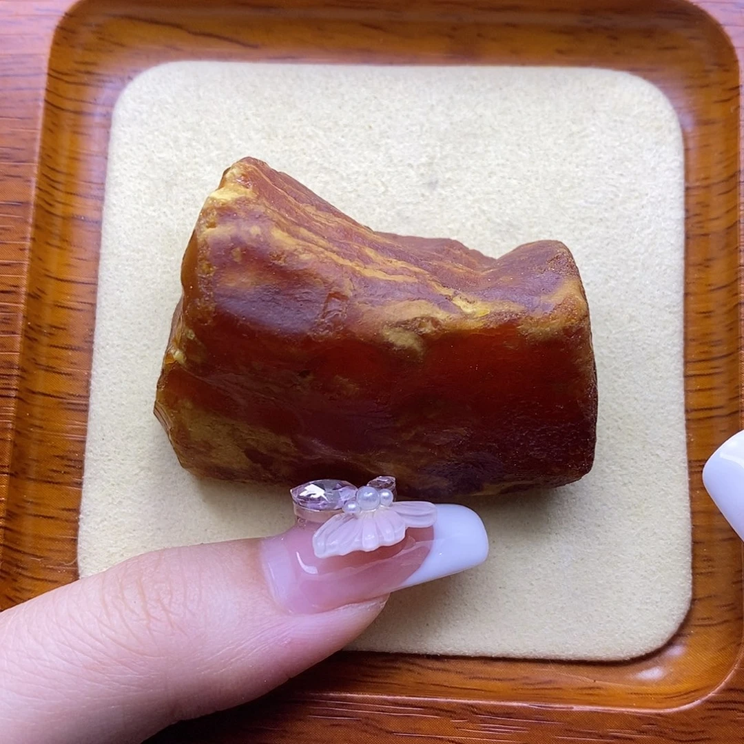 定制琥珀未镶嵌陈