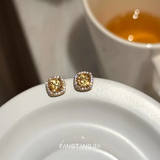 老凤祥足银仿天然黄水晶招财方糖耳钉轻奢高级感气质耳环2025新款