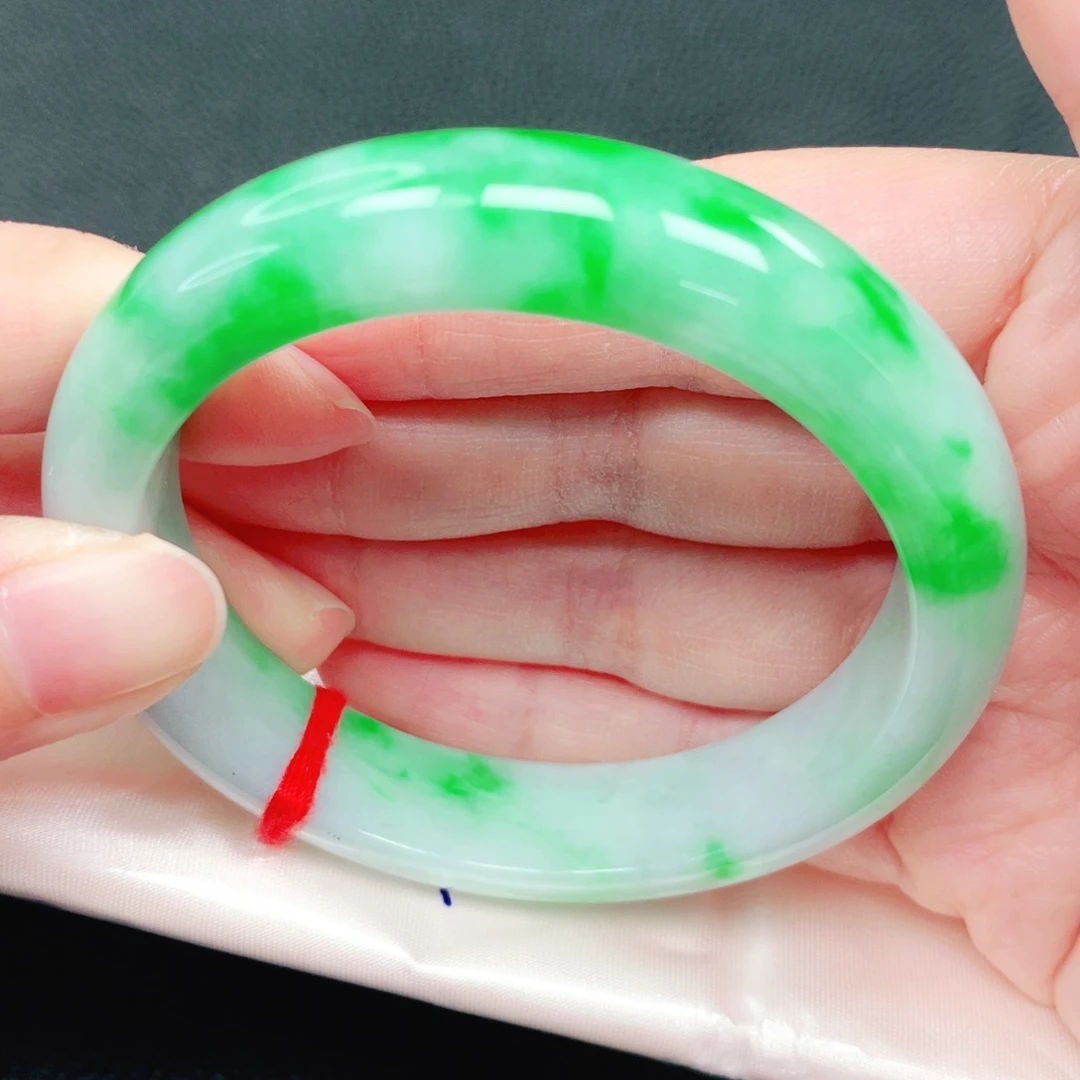 翡翠未镶嵌手镯54圈