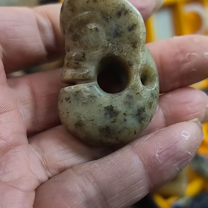 和田玉（糖玉）未镶嵌挂件