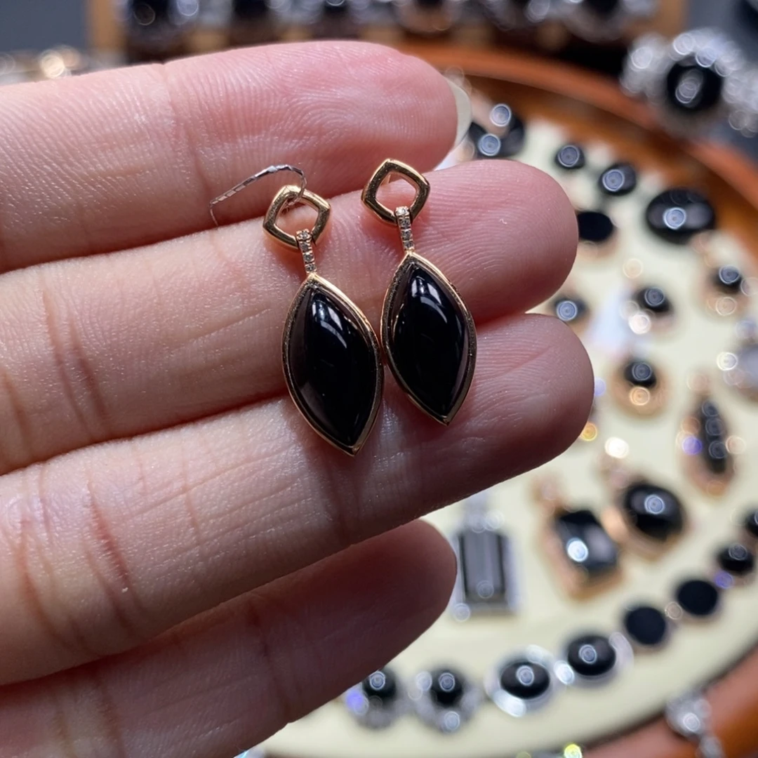 翡翠18K金镶嵌耳饰